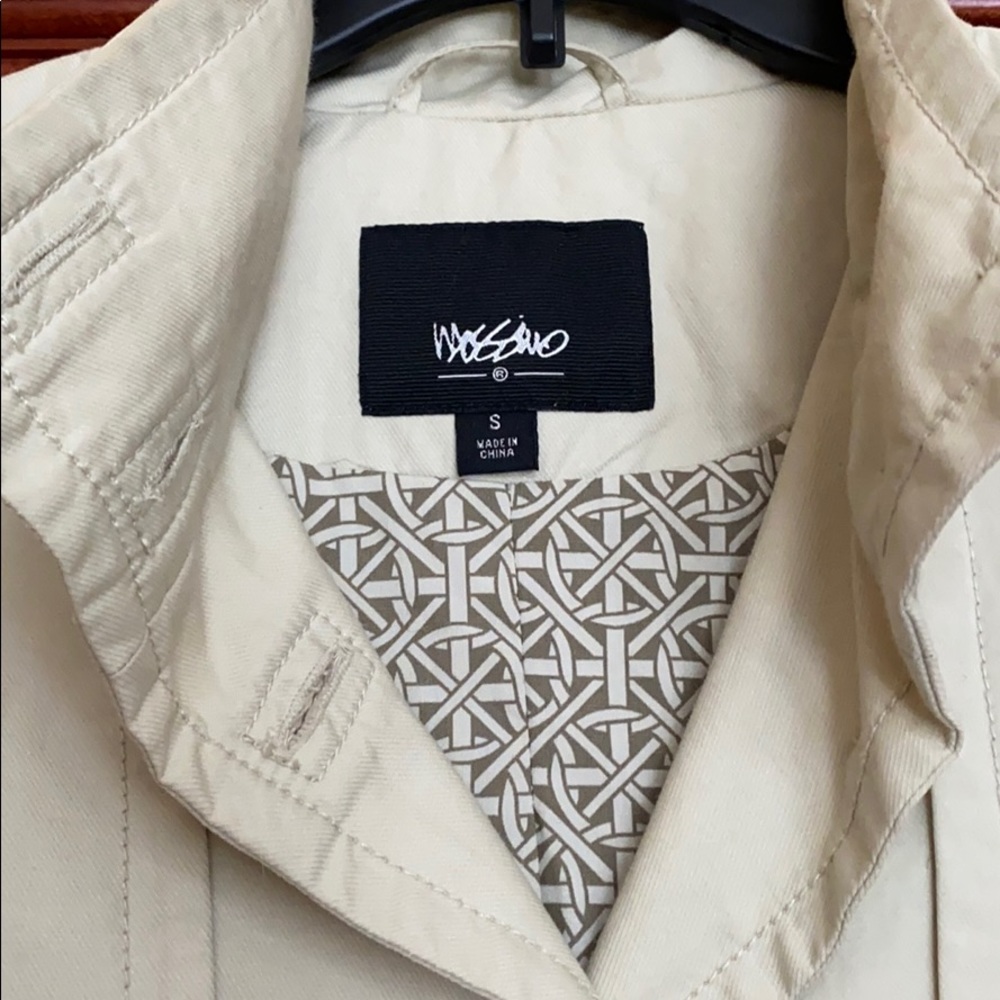 Long beige jacket - Picture 2 of 5